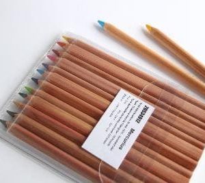 12 crayons de couleur non laqués